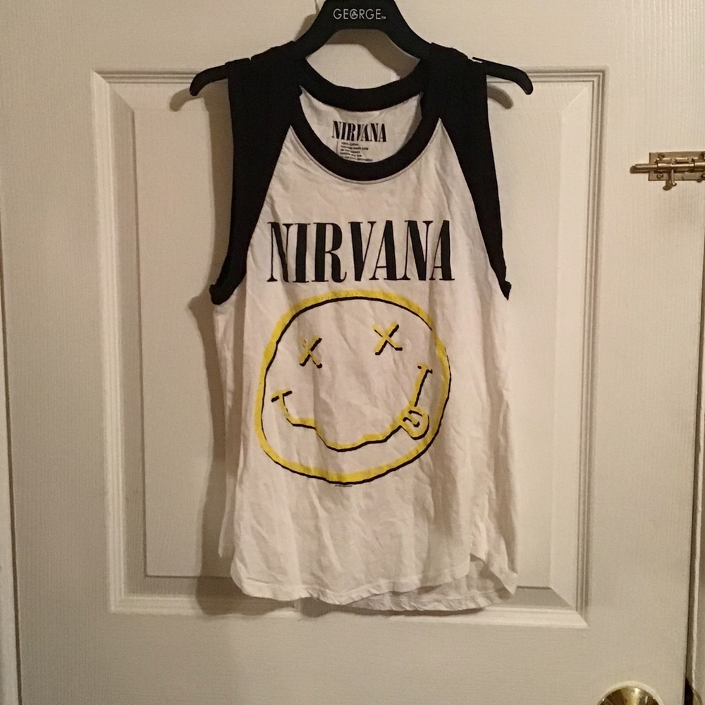 Hot Topic Nirvana band tee